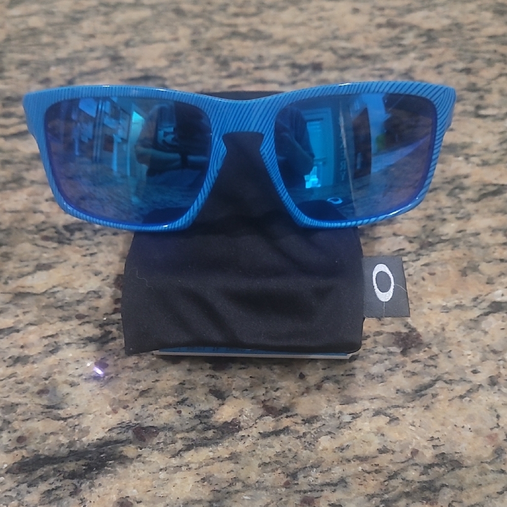 Oakley "Sliver" Vibrant Blue Sunglasses
